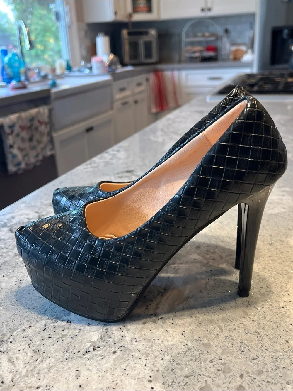 N/A elegant black